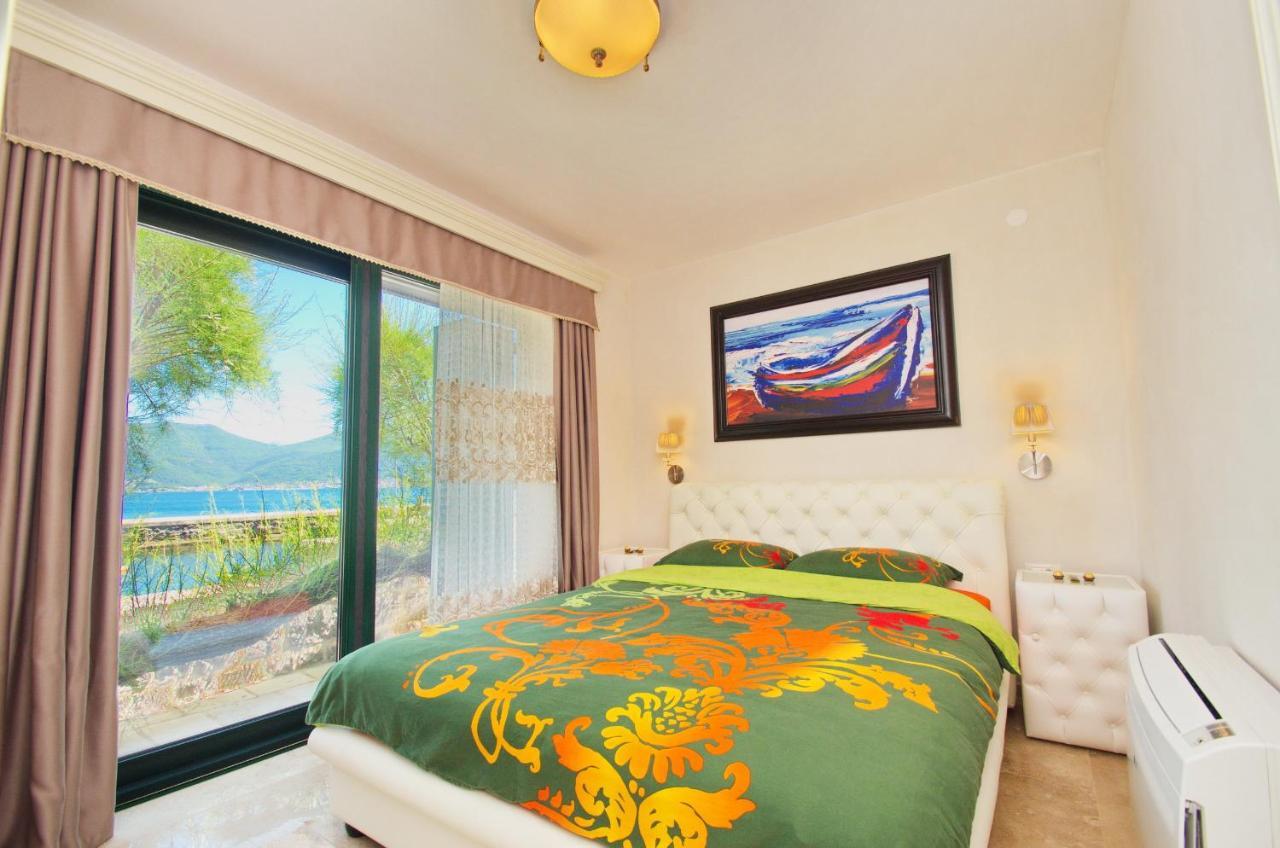 Leut Stone Residence 蒂瓦特 外观 照片